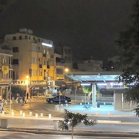 Delphi Отель